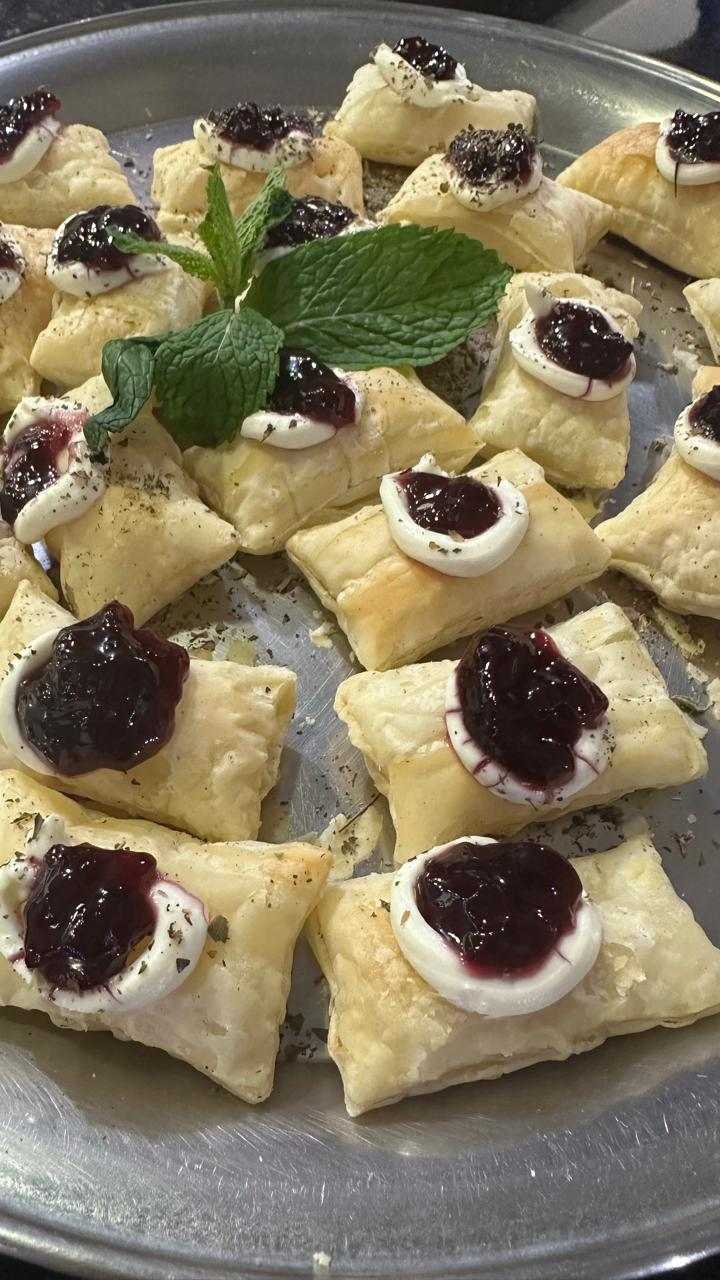 Canapés na massa folhada